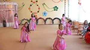 Танец для мамы  с платочками(средняя группа) в д\с №306 Одесса