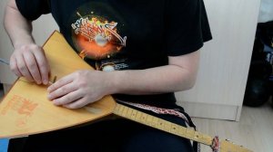 Как убрать "дребезжание" струн на балалайке? Простой, доступный каждому, способ.