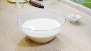 Тонкие Блины с Дырочками на Молоке и сухих Дрожжах — быстрый и вкусный рецепт