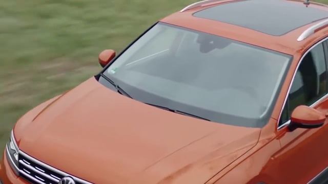 Volvo XC40 vs Peugeot 3008 vs Volkswagen Tiguan vs Skoda Karoq смотреть онлайн