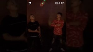 Трюки с пружинкой-радугой (слинки)