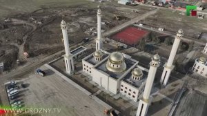 Салахь-Хаджи Межиев проверил строительство мечети и школы хафизов в городе Ойсхар