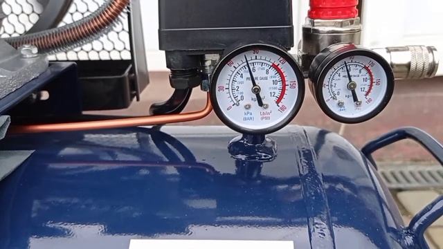 Компрессор "Tehnoline 600/100" 220V смотреть онлайн