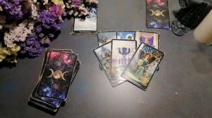 Отпустил ли он Вас? Жалеет ли о расставании? таро сегодня