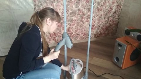 Kitfort kt-913 отпаривать вещи одно удовольствие. Особенно брюки школьника