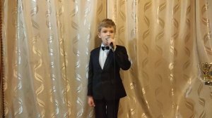 Крылатые качели — композитор Евгения Крылатов ,слова  Юрия Энтина исполняет Поликарпов Саша