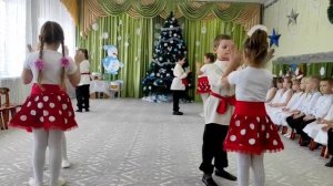 Полька - мандаринка. сл. и. муз. А Чугайкиной. Исполняет подготовительная группа 2022г.