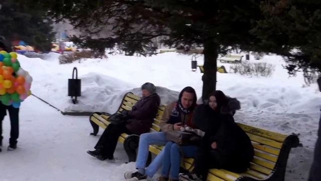 Рыбинск "Там где клён шумит" Поёт Александр Колосов 18 02 2018 смотреть онлайн