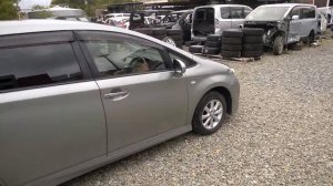 Toyota Wish ZGE25 4ВД Комплектация S