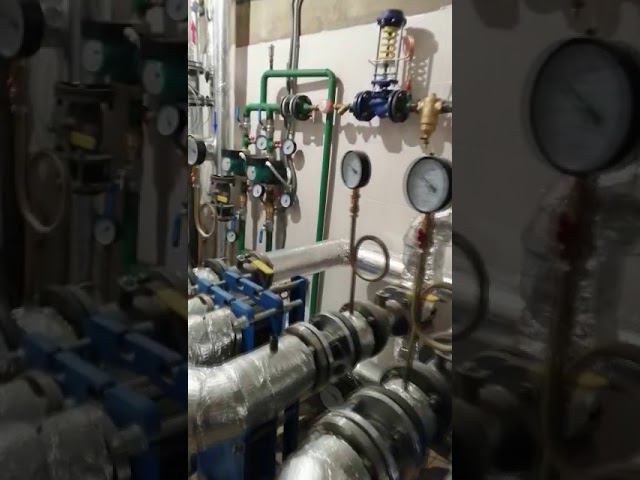 Монтаж теплоизоляции Хотпайп в котельной Университета г.Магас:  Цилиндры, отводы, тройники в фольге