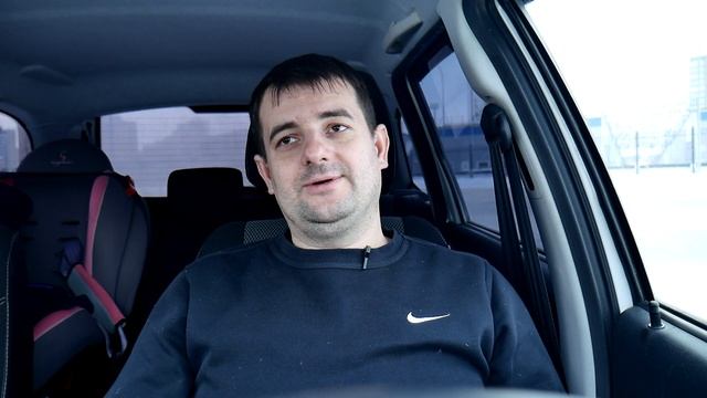 В России приостановили выдачу загранпаспортов с биометрией.