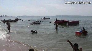 Пляж Паттая, Джомьтиен у отеля V8 Seaview Hotel, D Varee Jomtien Beach Hotel Тайланд