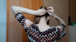 ОЧЕНЬ ПРОСТАЯ ПРИЧЁСКА С ПОМОЩЬЮ ЗАКОЛКИ КРАБИК. МОЖЕТ ПОВТОРИТЬ КАЖДАЯ.