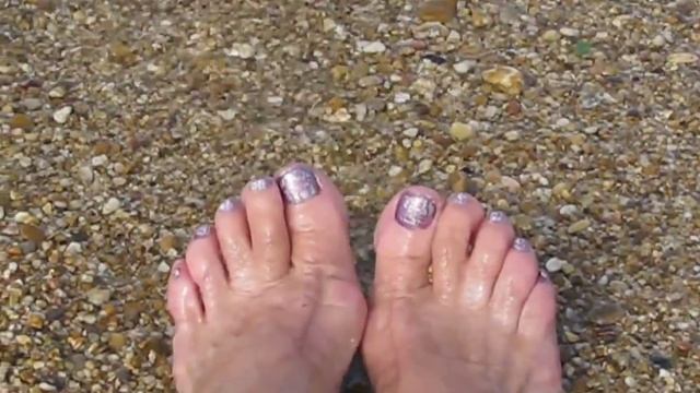 Севастополь, Мокроусова, песочек, море..... ножки смотреть онлайн