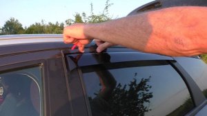 Ветровики на Лада Vesta SW.mp4