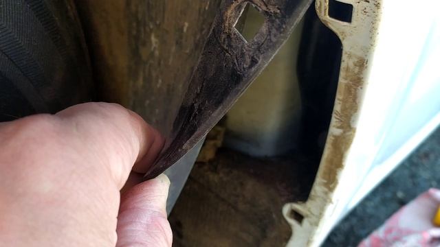 Киа Рио 3 , сюрприз из под подкрылок.. смотреть онлайн