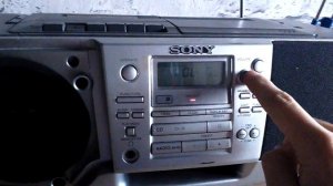 Sony CFD S38L 1999 portable sound system