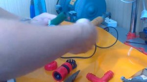 Если слетает шланг с конектора.