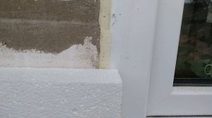 Ремонт на даче. Утепляем стены пристройки из газосиликатного блока пенопластом.