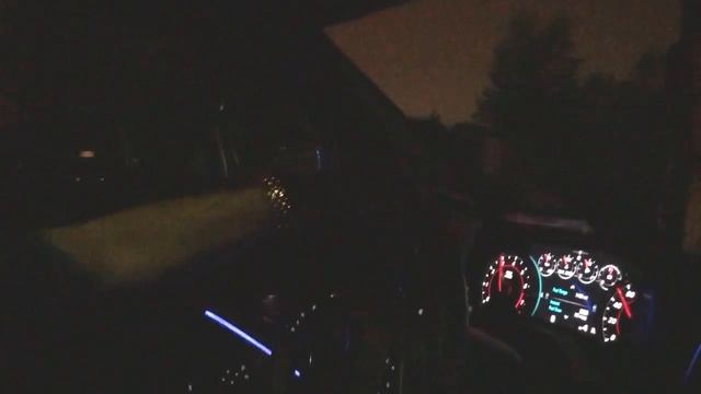 17 Camaro SS vs 10 SRT Jeep | Quick Race смотреть онлайн