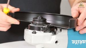 Обзор Машина углошлифовальная УШМ, болгарка MAKITA GA9020SF