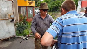 Азов,рыбалка в центре города.