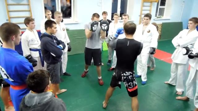 Тренировка в клубе АРБ Факел в Подольске