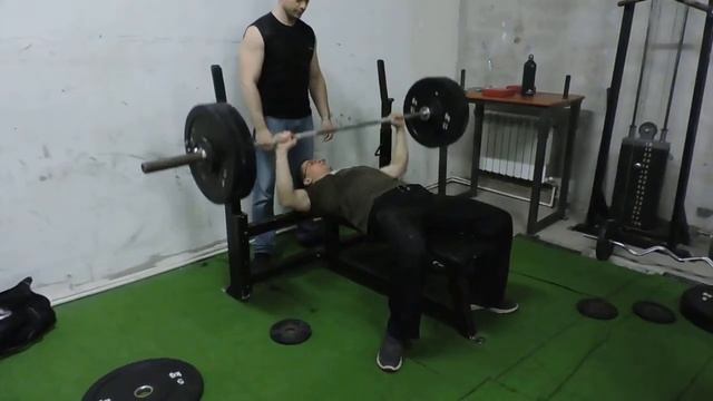 30.04.2015. Андрей Гармаш. Жим лёжа, 72.5 кг. смотреть онлайн