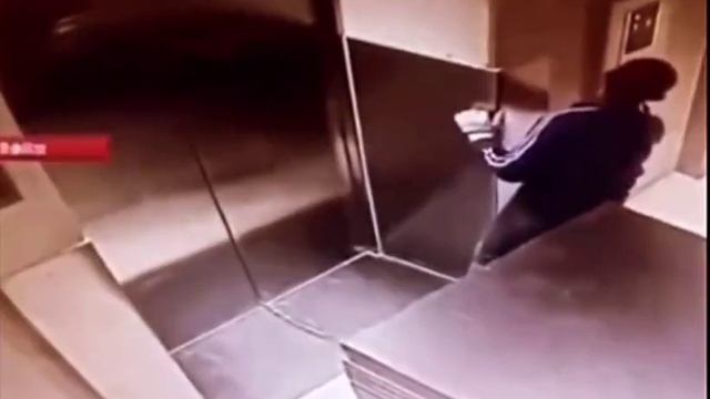 Видео от Безумный мир