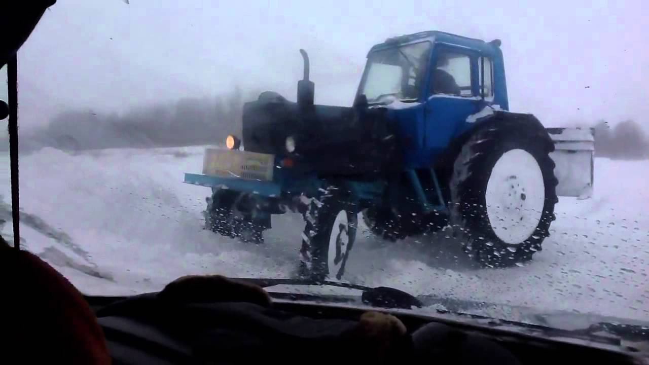 Трактор чистит дорогу смотреть онлайн