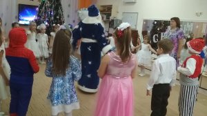 Хоровод с Дедом Морозом. Подготовительная гр. МР Рожкова М. В.