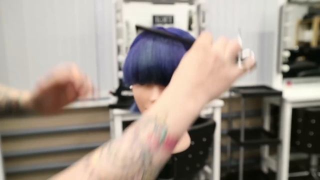 КАК СТРИЧЬ ЧЕЛКИ - прямая челка, косая челка, удлиненная челка - ПОШАГОВЫЕ УРОКИ ДЛЯ ПАРИКМАХЕРОВ.