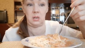 #Мукбанг Russia #food  #Бефстроганов из курицы #макароны ???