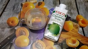 Натуральная кокосовая вода FOCO 330 мл.