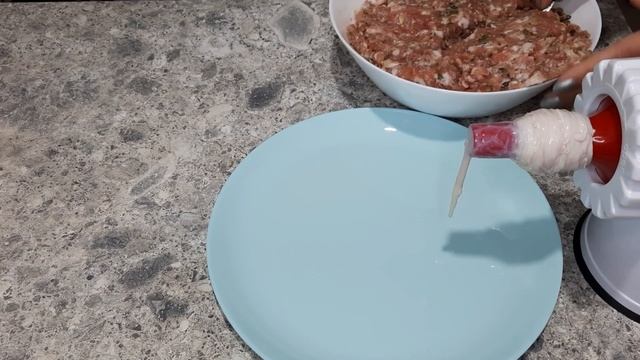 Вы всё ещё покупаете в магазине?Домашние колбаски.Ароматные и очень вкусные. смотреть онлайн