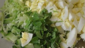 Салат из редьки с яйцом