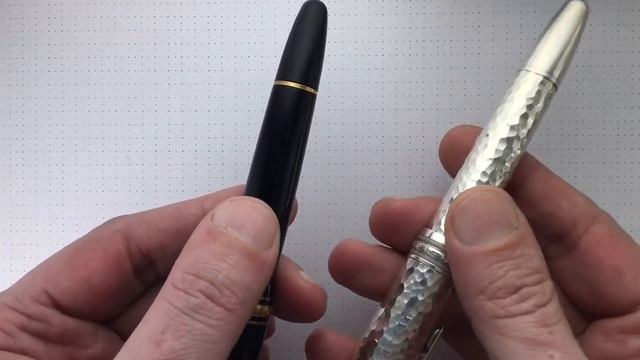 Обзор перьевой ручки Montblanc Solitaire Martelé Sterling Silver Legrand смотреть онлайн
