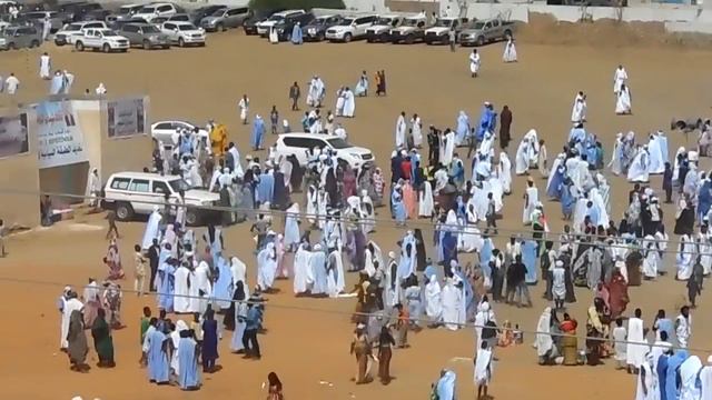 حملة الدستور: مهرجان الرئيس ولد عبد العزيز في مدينة روصو смотреть онлайн