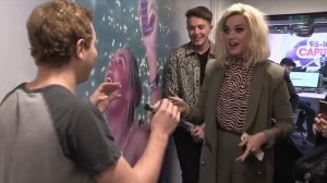 15 Случаев Когда Звезды Шокировали Своих Фанатов