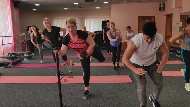 ФИТНЕС ДОМА . Бокс аэробика для красивого тела ( часть 2)