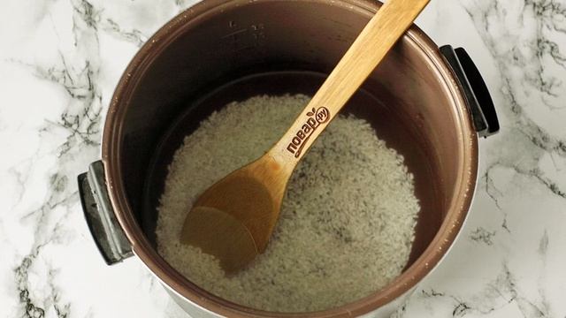 Рисовая каша на воде в мультиварке