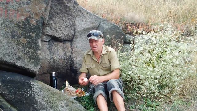 Рыбалка на реке Днепр в начале осени.