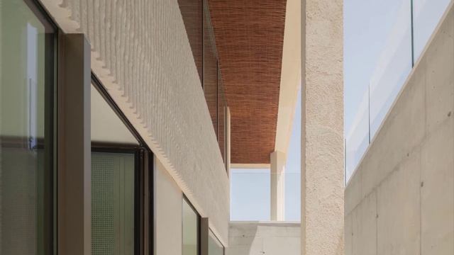 Innovative Design, Modern Design and Breathtaking Mediterranean Panoramas смотреть онлайн