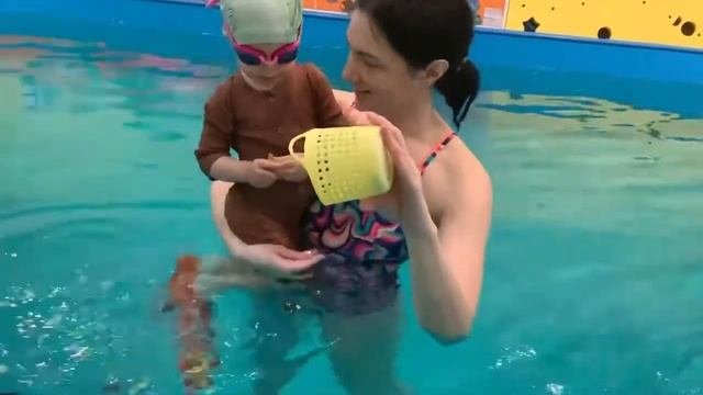 Повышаем сопротивление с водой! Плаваем в пижаме!