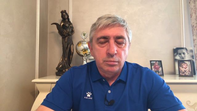 Обзор 4-го тура Украинской Премьер-лиги. Красников в "Металлист". Кучер пока не устал, но уже ушёл смотреть онлайн