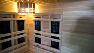 Обзор комбинированной сауны AltWood с инфракрасными излучателями и финской печью