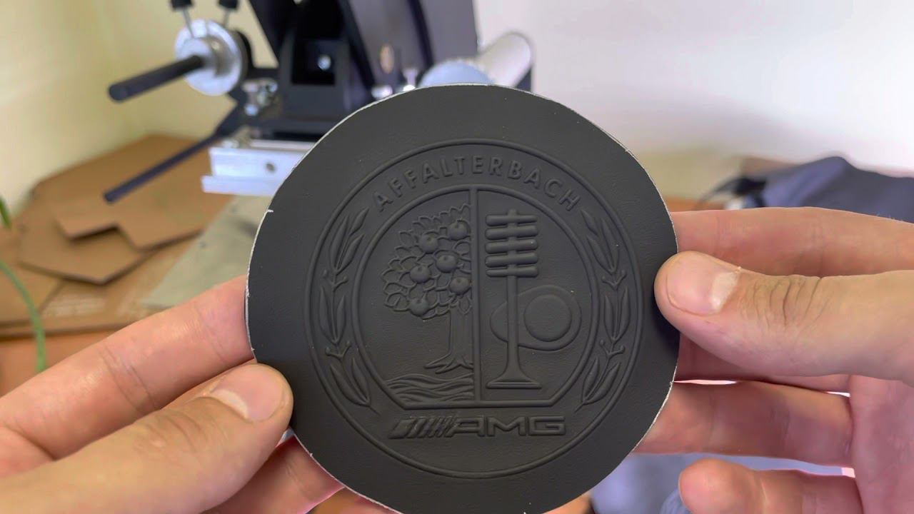Тиснение логотипа AMG AFFALTERBACH на разных автомобильных кожах. смотреть онлайн