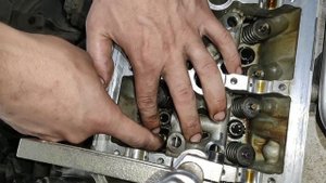 2.5 CBUA CBTA. Замена маслосъёмные колпачков без снятия ГБЦ. Брак viktor reinz. Установка мскCORTEC