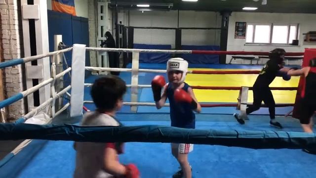 #Жесткие #спарринги#жёсткая#заруба#бокс #дети #monarch_boxing_hall#WBC смотреть онлайн