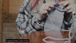 Vlog. Что на спицах / Новый процесс / Вяжу носки. Пряжа Пехорка Народная ??